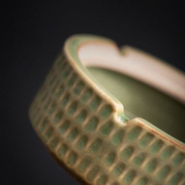 Asbak - RetroVault - Handgemaakt Design - Keramiek met Deksel